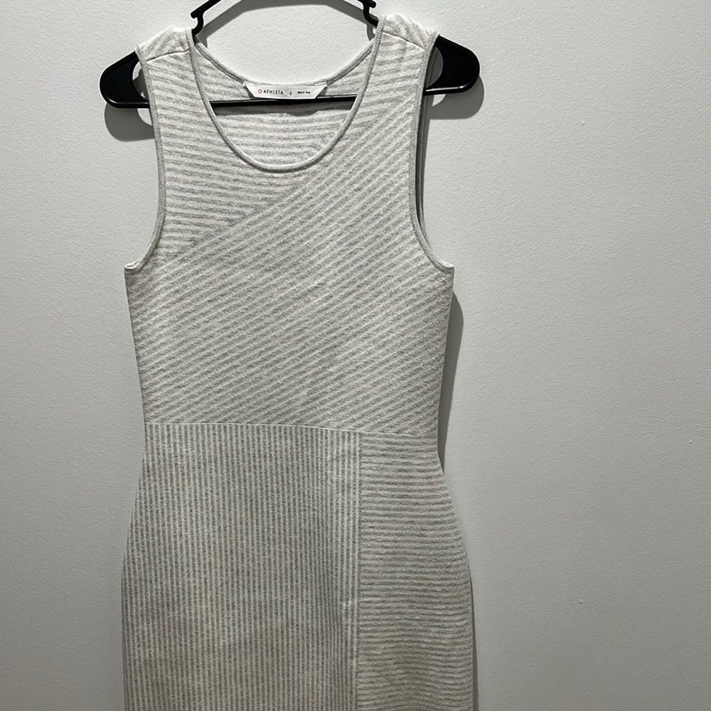 Athleta White and Silver Ribbed Sleeveless Midi Dress